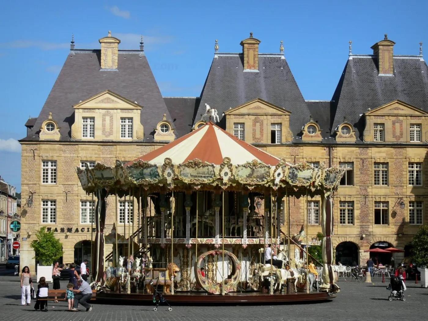 Le Petit Ardennais Charleville-Mézières Exterior foto